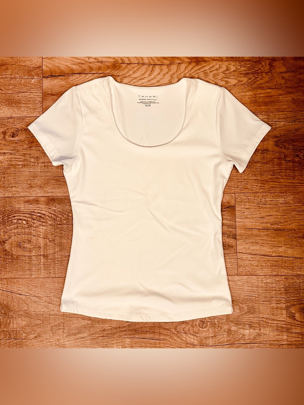 Tahari Double Layer White Short Sleeve Top Size XS